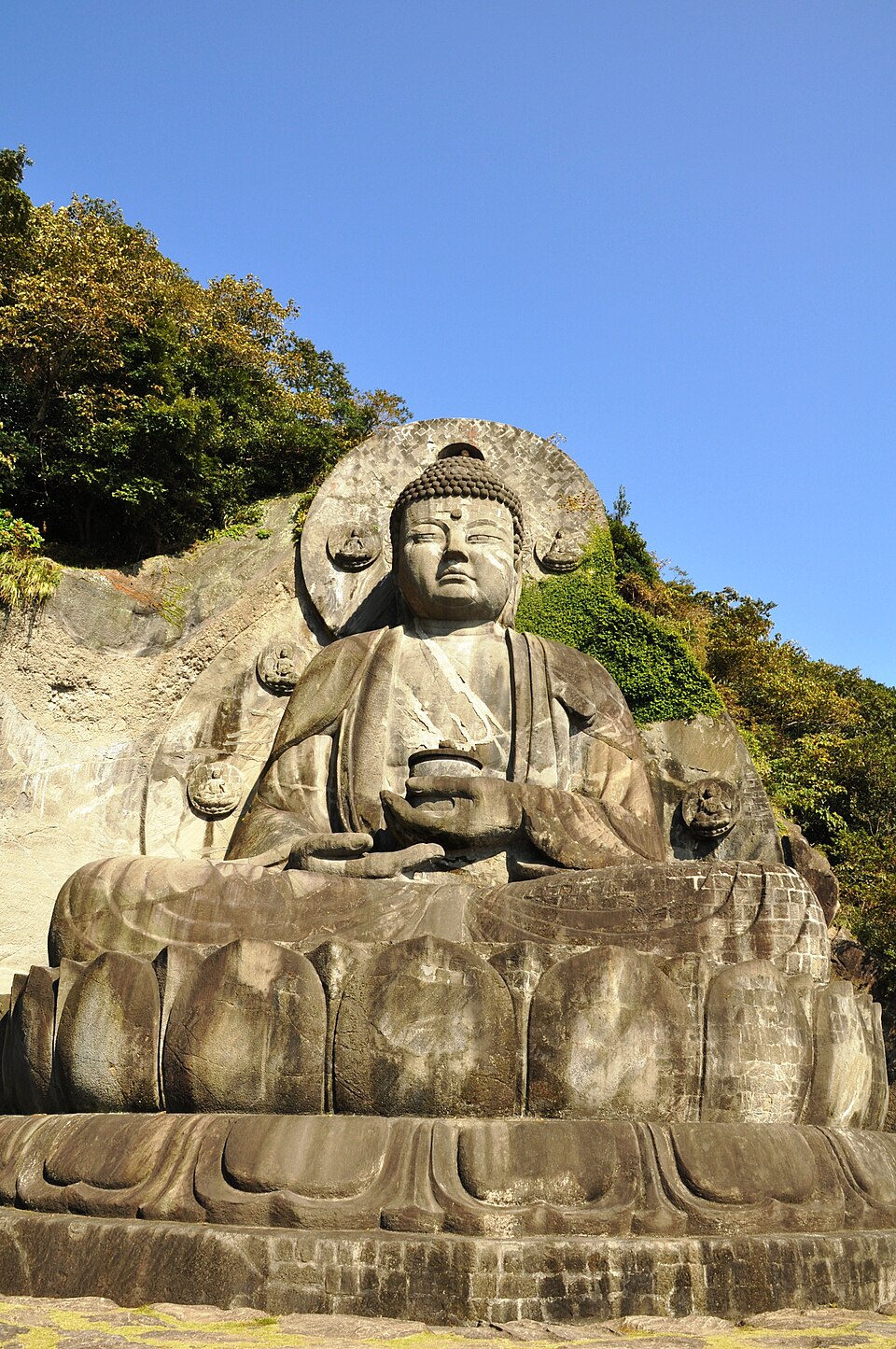 日本寺大仏