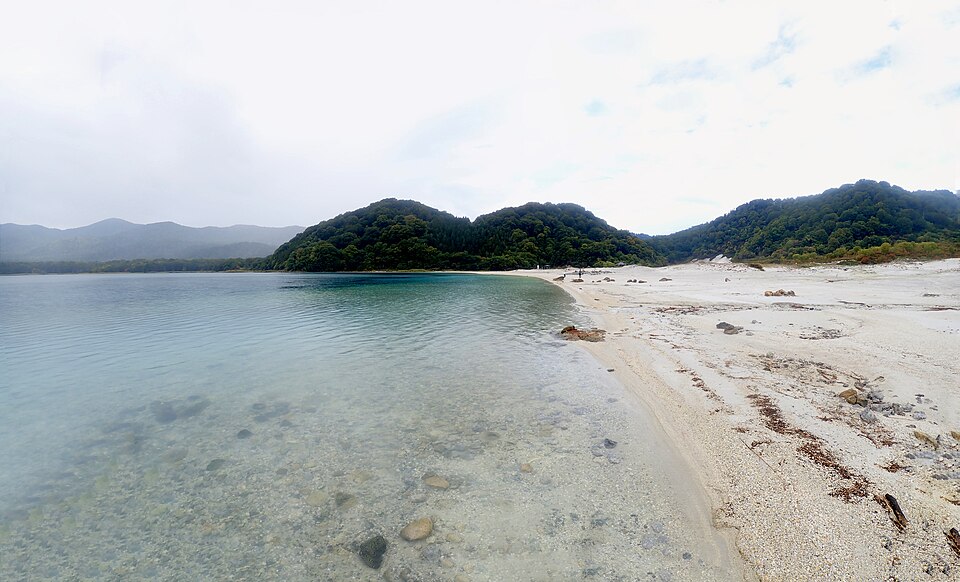 宇曽利山湖 極楽浜