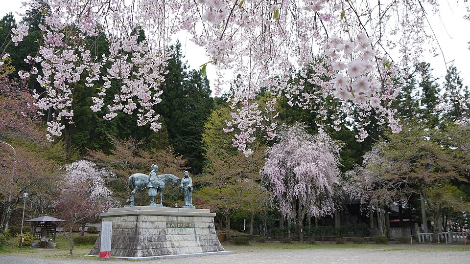 山内一豊と妻の像